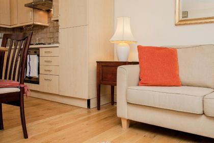 Bright 2 Bedroom Flat in Central London - image 14