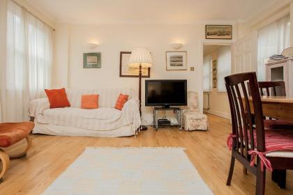 Bright 2 Bedroom Flat in Central London - image 15