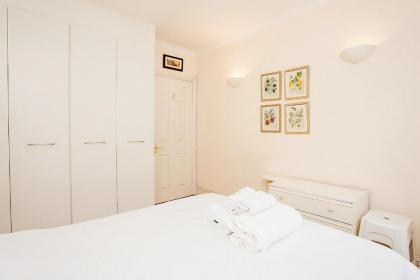 Bright 2 Bedroom Flat in Central London - image 18