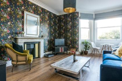 Exquisite Notting Hill Flat With Roof Terrace - image 1