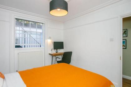 Modern Garden Apartment Camden - image 5