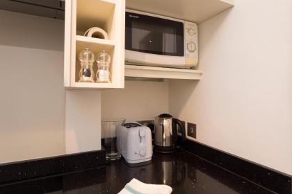 Professionally Cleaned 1 Bed flat in South Kensington - image 13