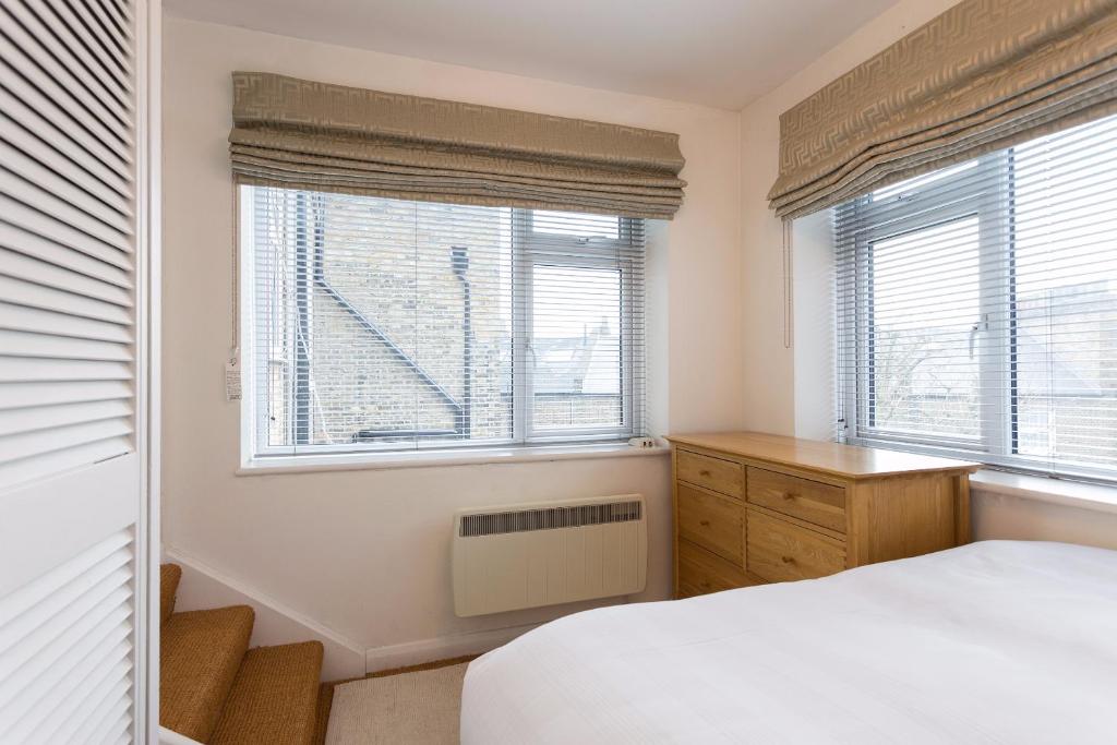 Professionally Cleaned 1 Bed flat in South Kensington - image 5