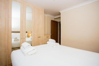 1 Bedroom Apartment on The Riverbank Near St Paul's - image 10