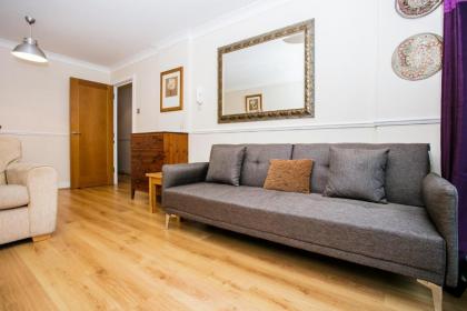 1 Bedroom Apartment on The Riverbank Near St Paul's - image 16