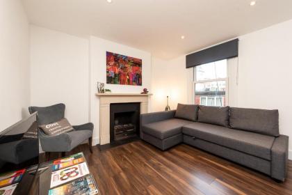 Parkside London Apartment (SS3) - image 1