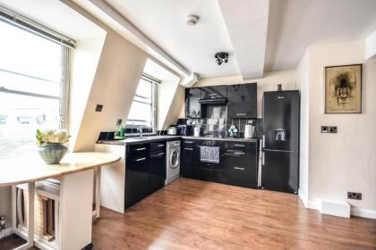 South Kensington 1BD pad 5mins to Gloucester rd - image 11