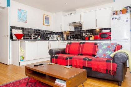 Trendy East London Apartment near Shoreditch - image 8