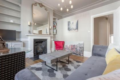 Vogue 1 bedroom Pimlico flat near Victoria Station - image 16