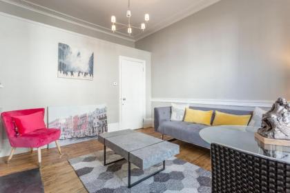 Vogue 1 bedroom Pimlico flat near Victoria Station - image 17