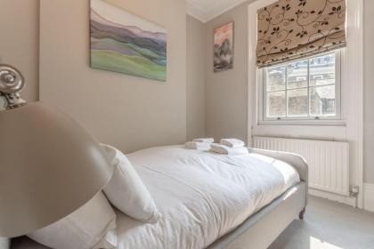 Vogue 1 bedroom Pimlico flat near Victoria Station - image 9