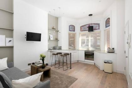 GuestReady - Beautiful 2BR Flat for 6 guests - West Kensington - image 11