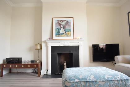 Spacious and Stylish 1 Bedroom Flat near Chelsea - image 15