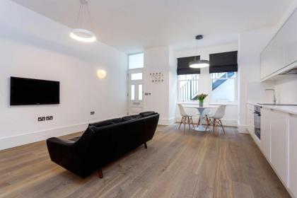 Veeve - Contemporary Studio in Swiss Cottage - image 7