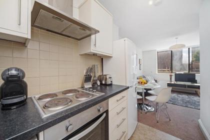 2 Bed Cosy Apartment in Central London Fitzrovia FREE WIFI by City Stay Aparts London - image 10