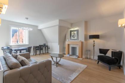 Luxury Mayfair 2 Bedroom Apartment - image 1