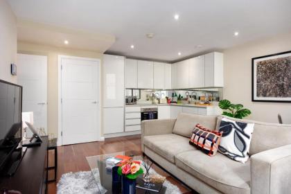 One Bed Serviced Apt near Holborn in Chancery Lane - image 1