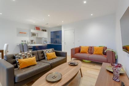 Notting Hill 2 Bedroom Apartment - image 1