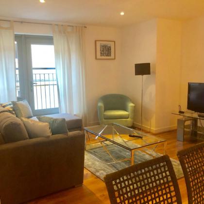 2 Bed Executive Apartment next to Liverpool Street FREE WIFI by City Stay Aparts London - image 2