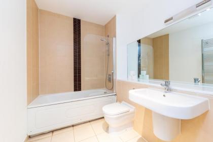 2 Bed Executive Apartment next to Liverpool Street FREE WIFI by City Stay Aparts London - image 9