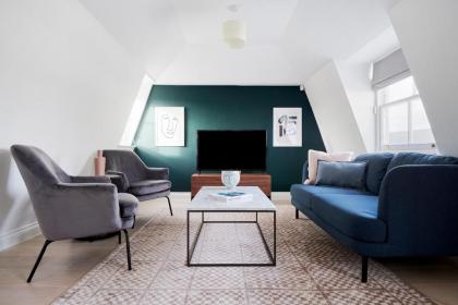 Sonder — Kensington Town House - image 1