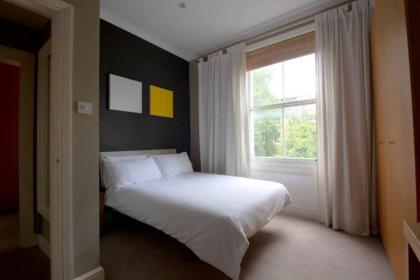 Wonderful 2 Bedroom in Quiet Area near Camden Square - image 8