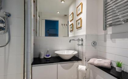 Contemporary 1 Bed in Pimlico - image 8