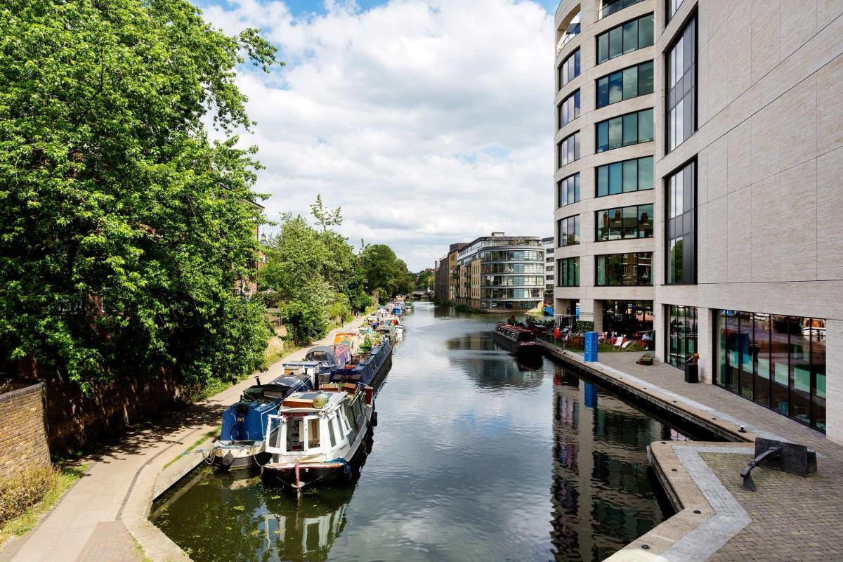 Veeve - Contemporary by Regent's Canal - image 7