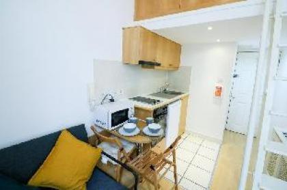 Lovely Split level Near Hyde park &Oxfod St Flat 7 - image 3