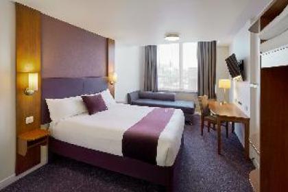 Premier Inn London Waterloo - image 12