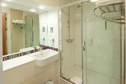 Premier Inn London Waterloo - image 4