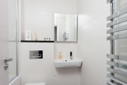 Mulberry Flat 2 - Two bedroom 1st floor by City Living London - image 9