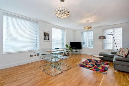 Mulberry Flat 6 - Two bedroom 3rd floor by City Living London - image 3