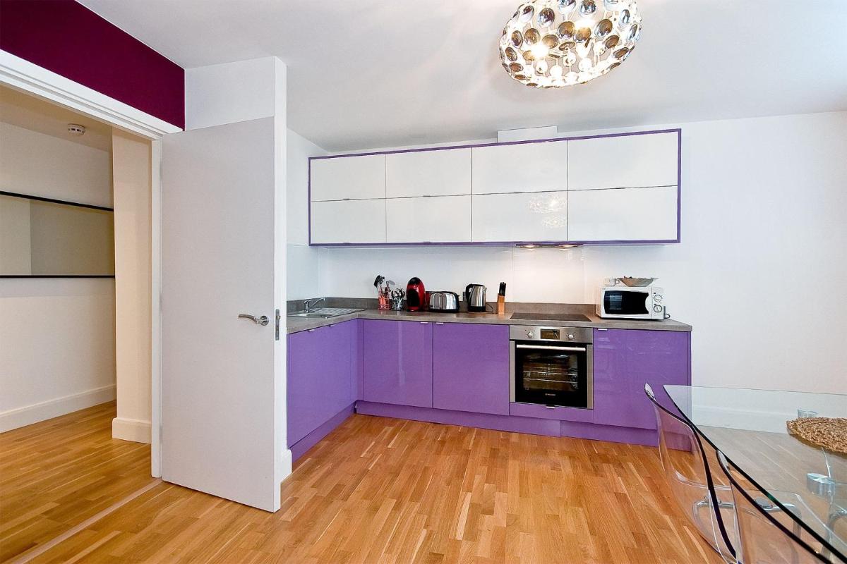 Mulberry Flat 6 - Two bedroom 3rd floor by City Living London - image 4