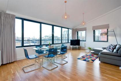 Mulberry South Penthouse by City Living London - image 13