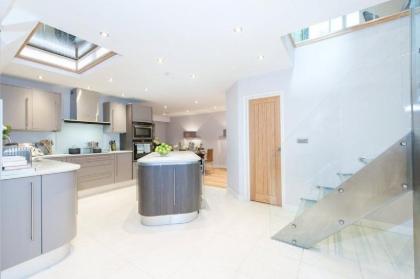 The Norfolk Townhouse - Large & Stunning 5BDR Mews Home on Private Street - image 3