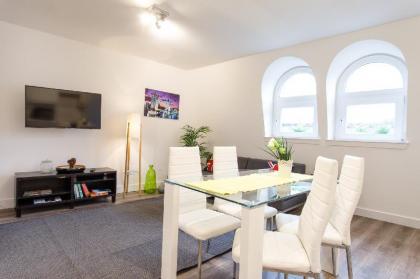 (m12) Renovated Apartment near Portobello Road  - image 2