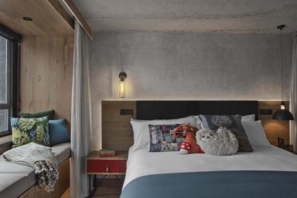 Treehouse Hotel London - image 4