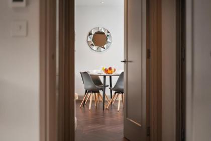 2 Bed Lux Apartments near Central London FREE WIFI by City Stay Aparts London - image 16
