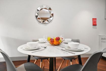 2 Bed Lux Apartments near Central London FREE WIFI by City Stay Aparts London - image 4