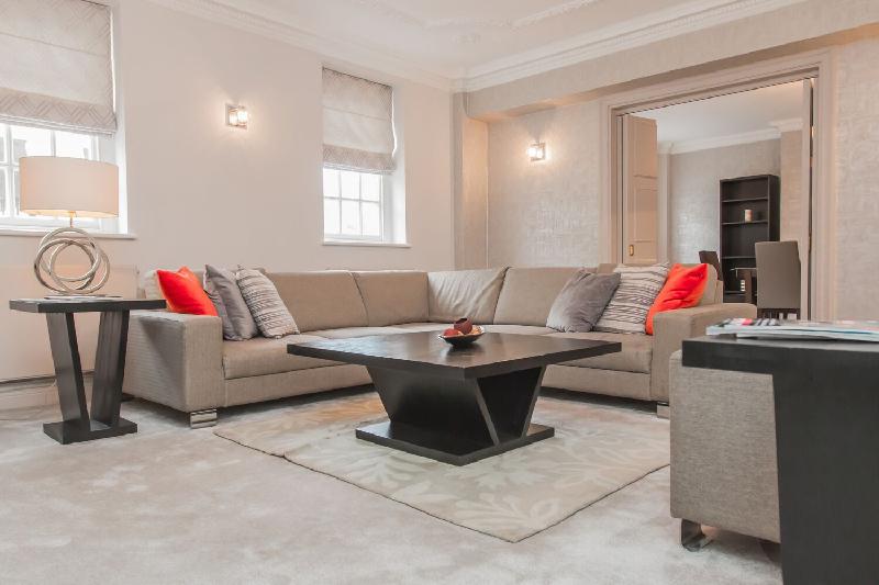 North Audley Street Elegant 3 Bedroom - main image