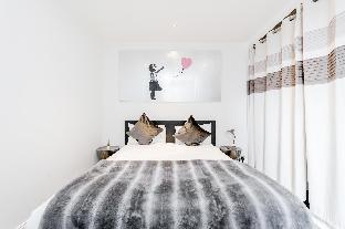 Cosy 1 Bed in High Street Kensington - image 7