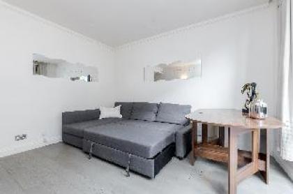 Cosy 1 Bed in High Street Kensington - image 8