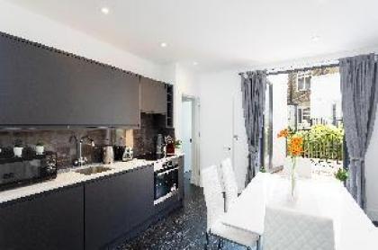 Luxury 4 bed house Knightsbridge London - image 10