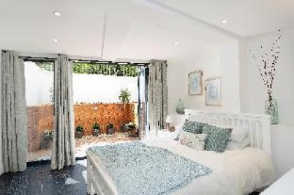 Luxury 4 bed house Knightsbridge London - image 11