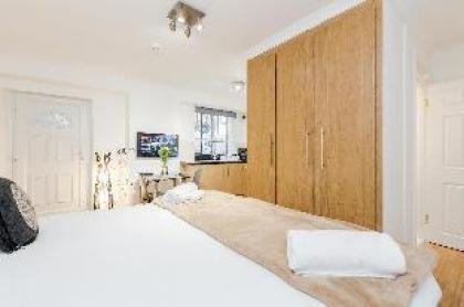 Beautiful Studio apartment in Chelsea London - image 9