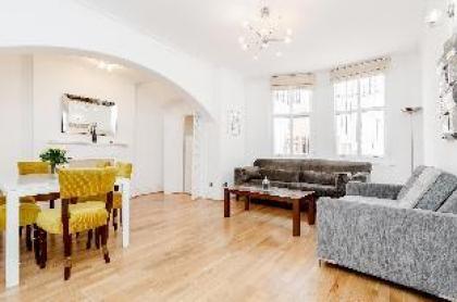 2 bed 2 bath Kensington London - image 18