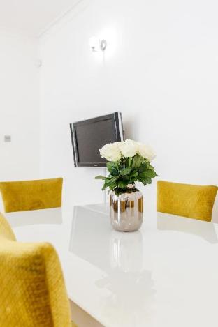 2 bed 2 bath Kensington London - image 3