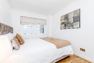 2 bed 2 bath Kensington London - image 6