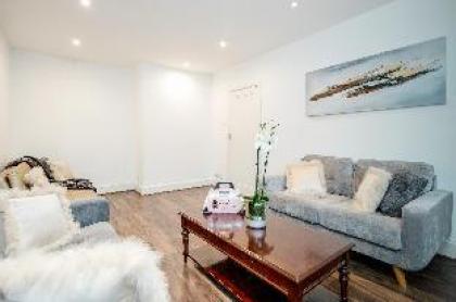 Superior 1 bed apartment in Marylebone London - image 12